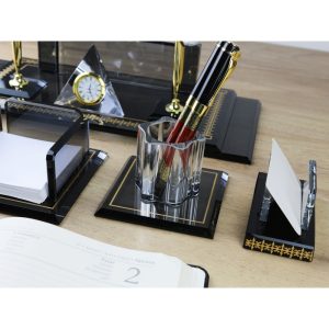W520 Kristal Masa Sümeni